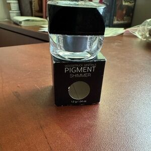 Younique  Moonstruck. Eye Shadow, NEW, "PLAYFUL"